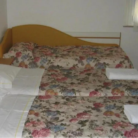 Hotel Bb Cris 3*