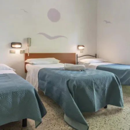 Bb Cris Hotell Rimini